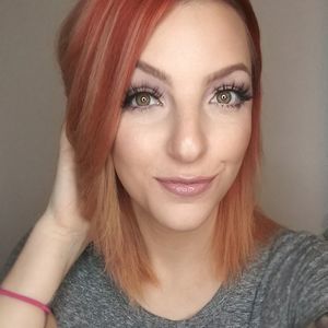 Meet your Posher, Elise